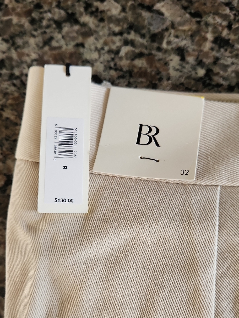 NWT Banana Republic Men's Chino Relaxed Office Casual Cotton Vacation 32x31